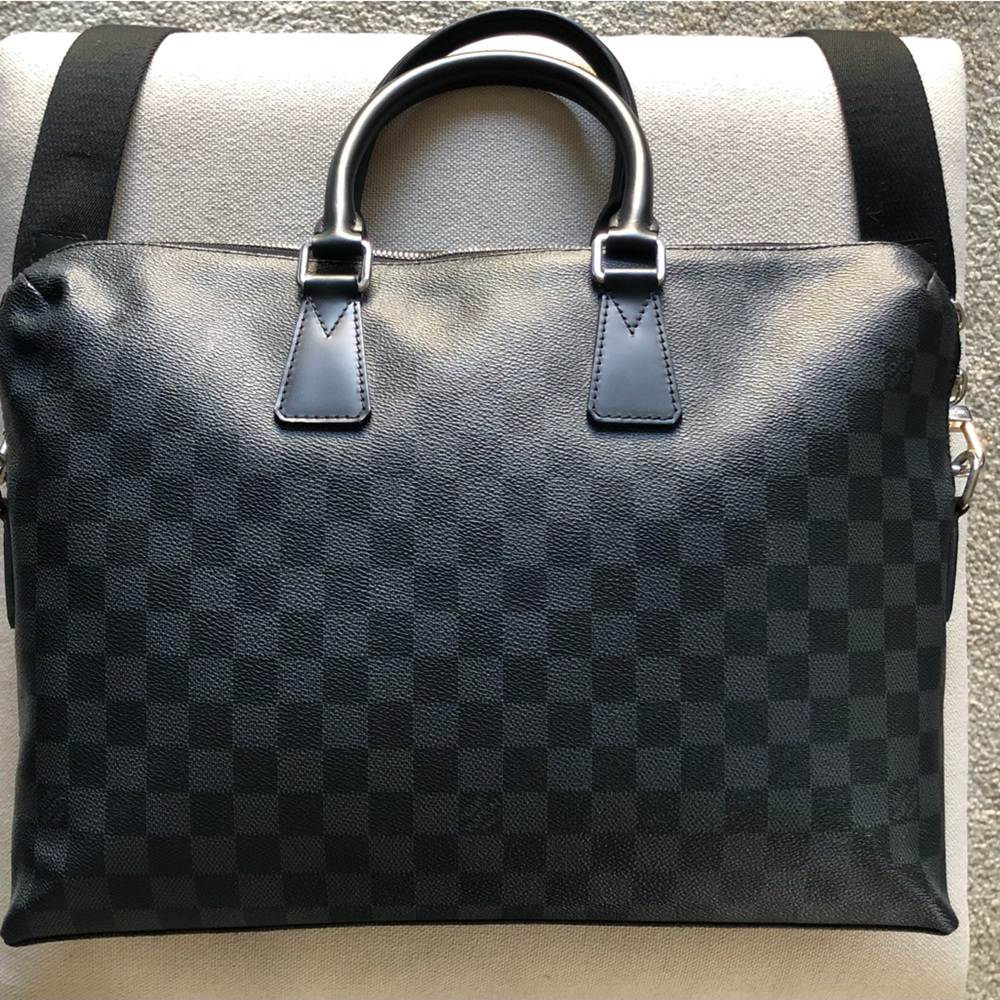 Authentic Louis Vuitton Damier Graphite Porte Documents Jour leather Bag - Picture 2 of 10
